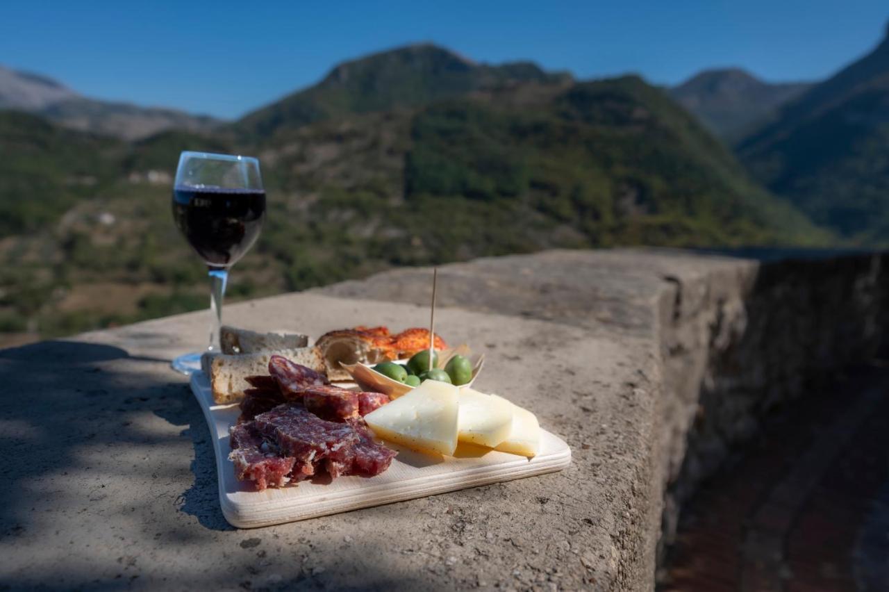 Piazza Laurino Apartments Basic Excursions Alto Cilento Cammino Giubilare Di Santelena Dış mekan fotoğraf