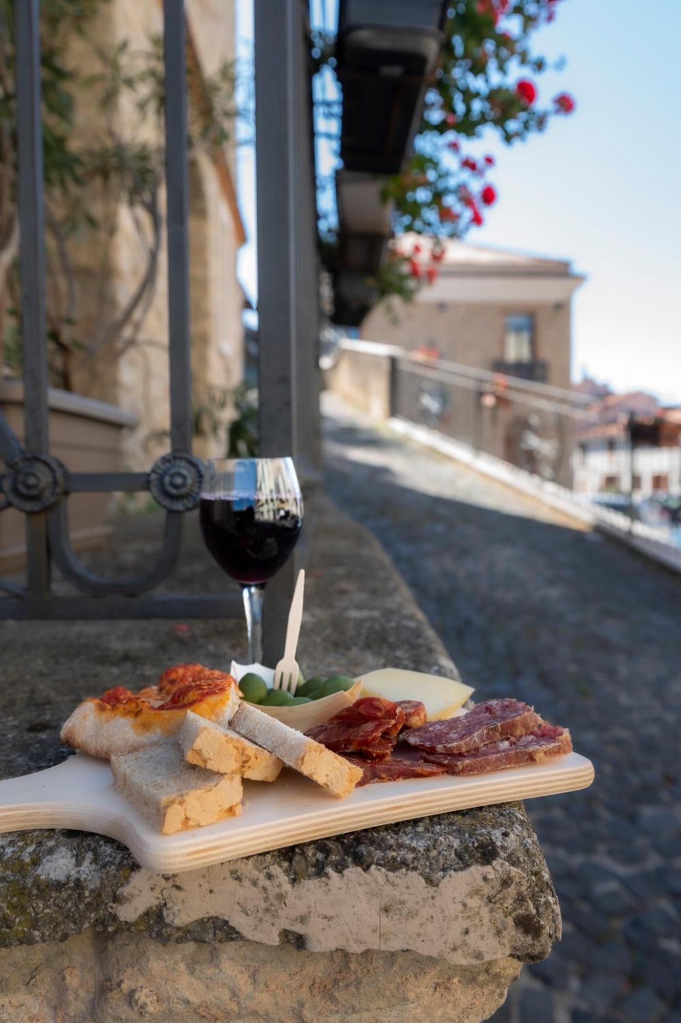 Piazza Laurino Apartments Basic Excursions Alto Cilento Cammino Giubilare Di Santelena Dış mekan fotoğraf